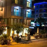 Hotel Gold Butik 3*