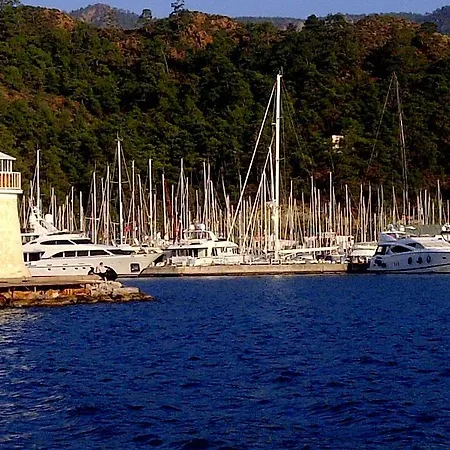 Gold Butik 3* مرمريس