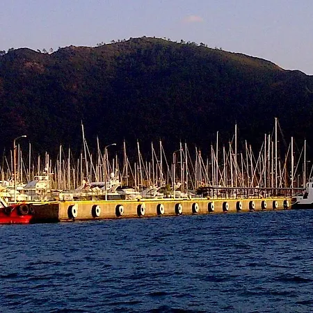 Gold Butik فندق مرمريس