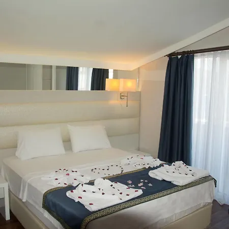 Otel Gold Butik 3*