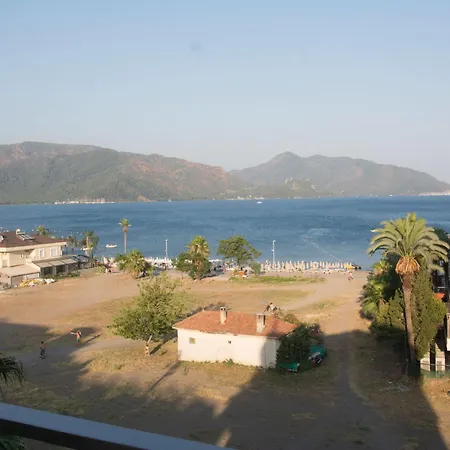 Gold Butik فندق 3*